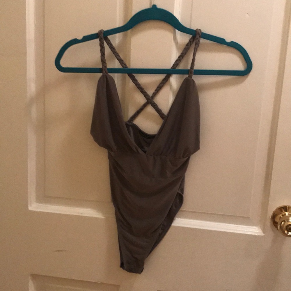 Boohoo gray criss cross body suit